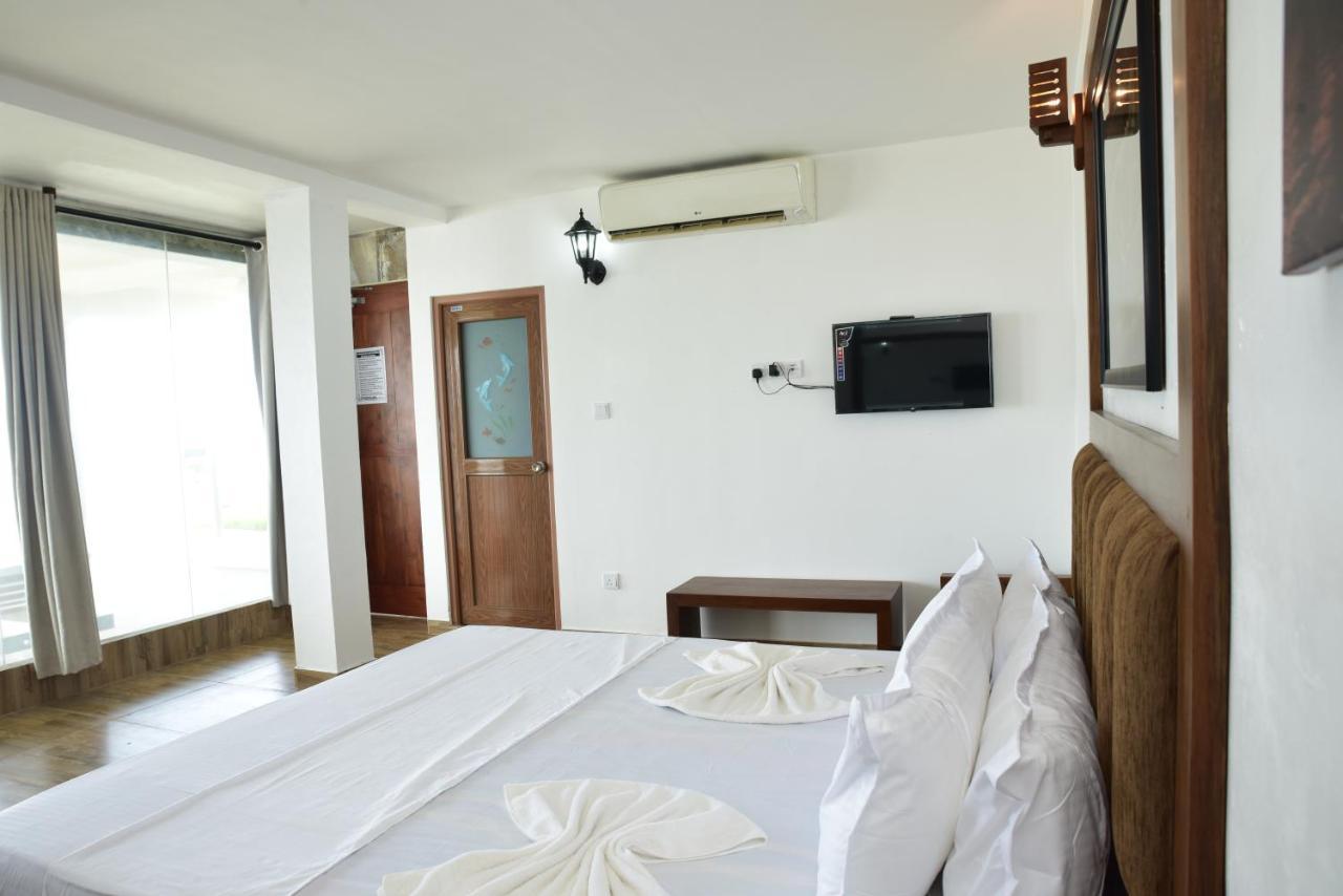 New Ocean Hill Hotel Hikkaduwa Exterior foto